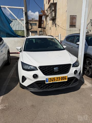 מודעת רכב סיאט ארונה