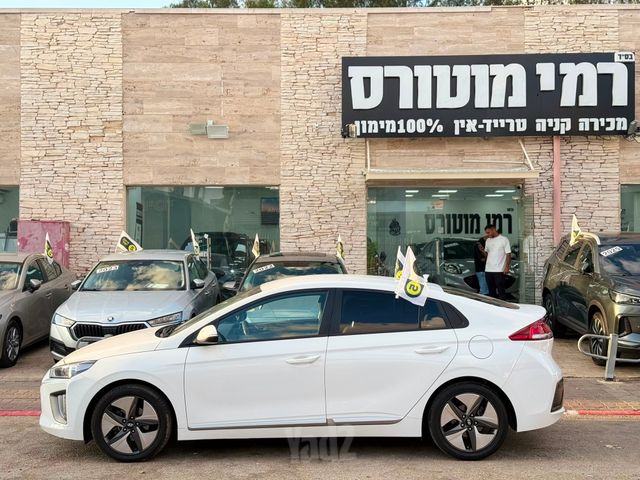 יונדאי איוניק