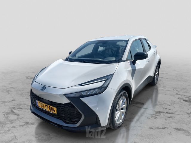 מודעת רכב טויוטה C-HR