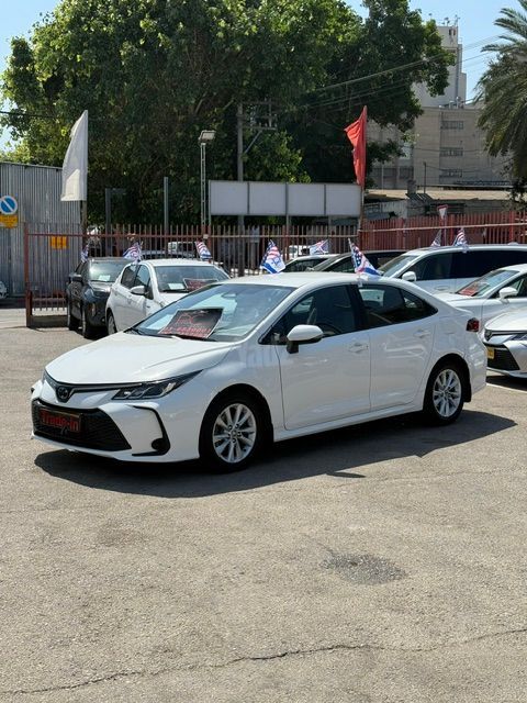 מודעת רכב טויוטה קורולה