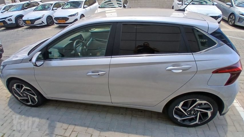 יונדאי i20