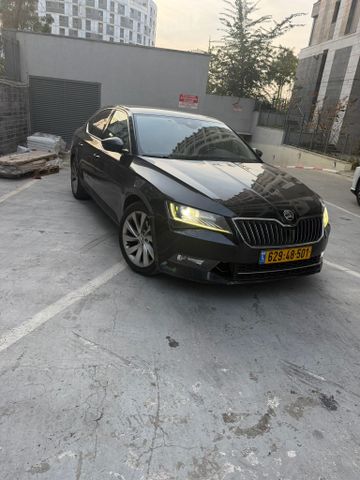 מודעת רכב סקודה סופרב