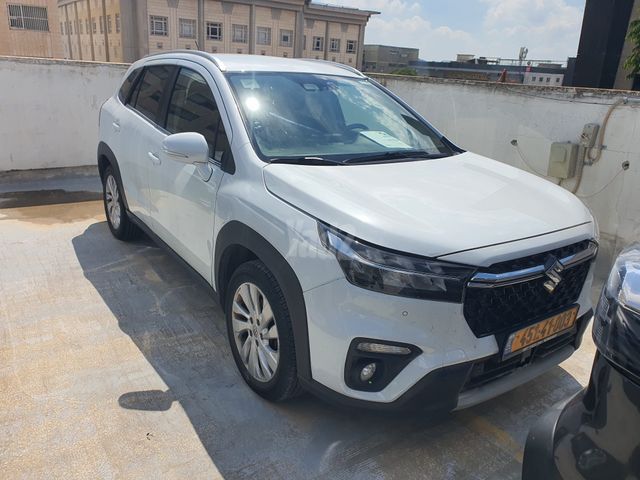 סוזוקי S-Cross