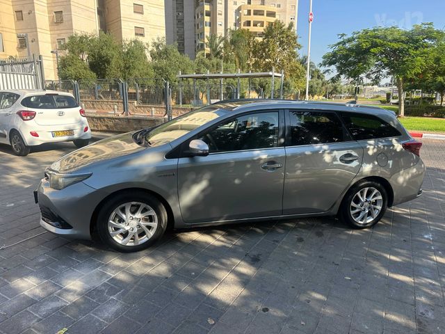 טויוטה אוריס