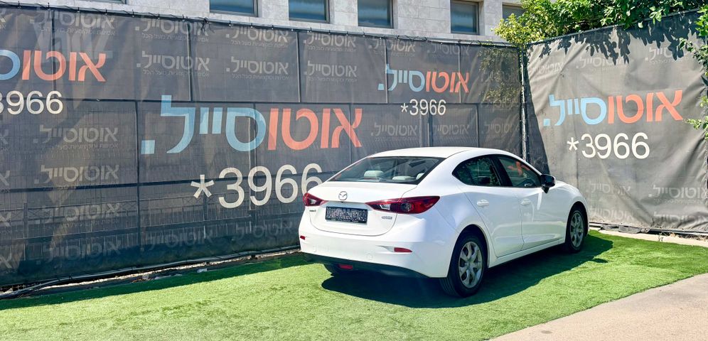 מאזדה 3