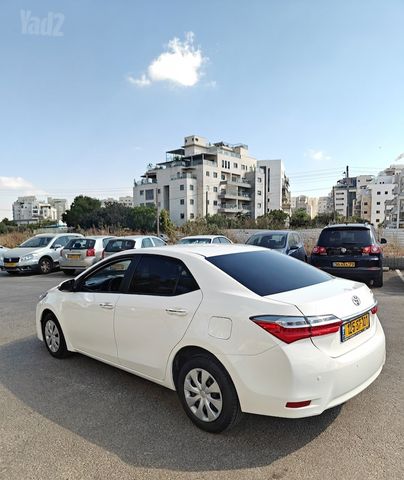 טויוטה קורולה