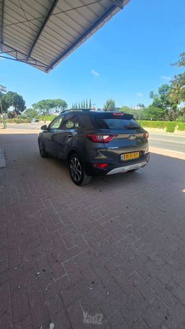 קיה סטוניק