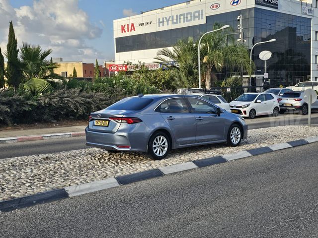 טויוטה קורולה