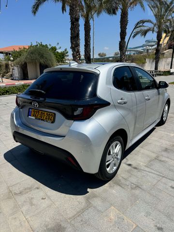 טויוטה יאריס