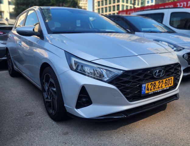 יונדאי i20