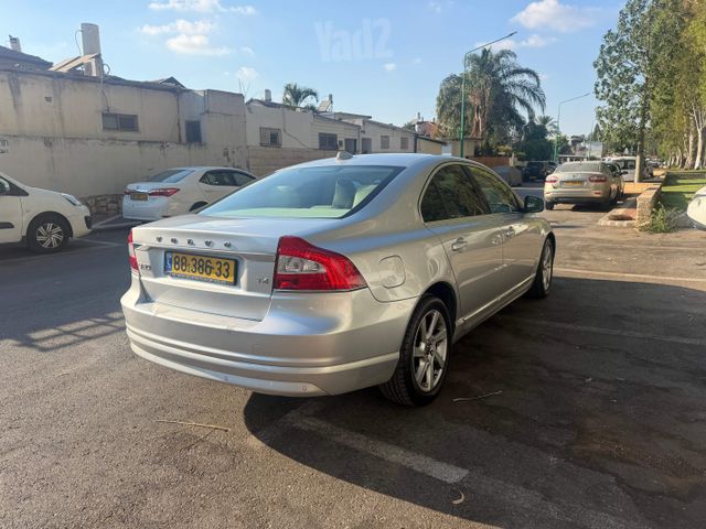 וולוו S80