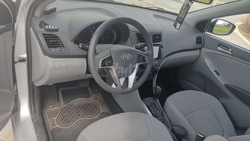 יונדאי אקסנט i25