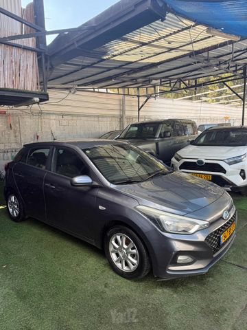 יונדאי i20