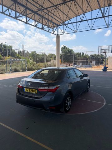 טויוטה קורולה