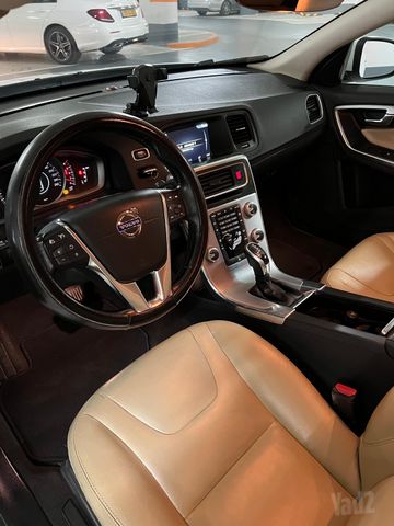 וולוו S60