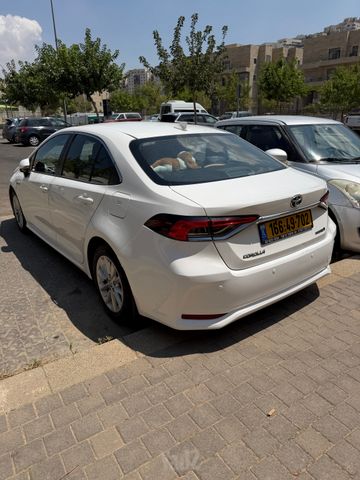 טויוטה קורולה