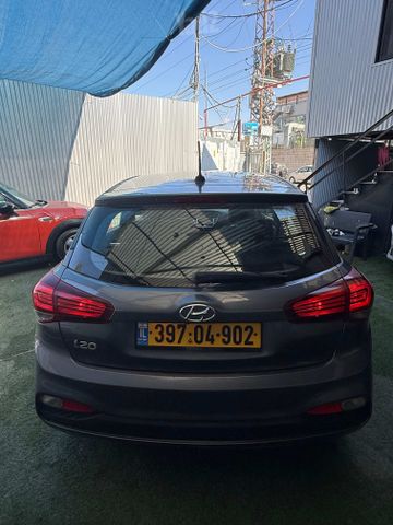 יונדאי i20