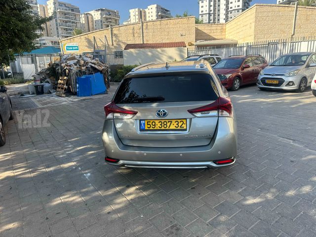 טויוטה אוריס