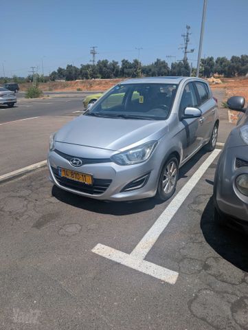 יונדאי i20