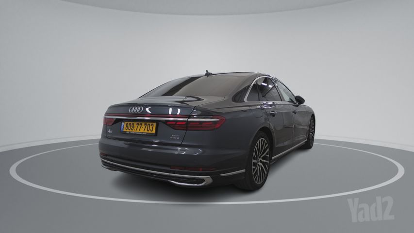 אאודי A8