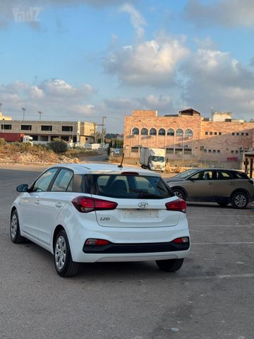 מודעת רכב יונדאי i20