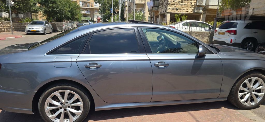 אאודי A6