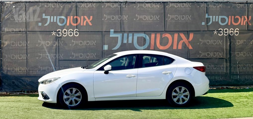 מאזדה 3