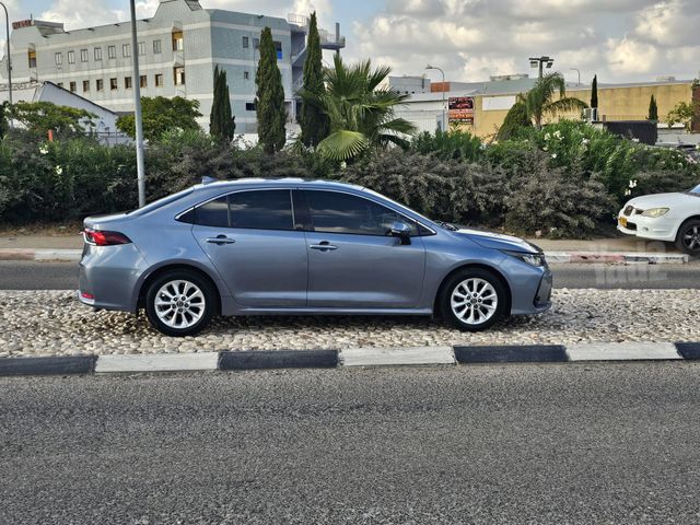 טויוטה קורולה