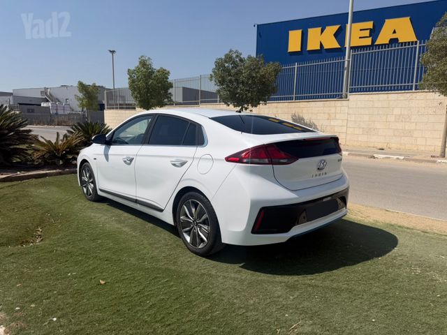 יונדאי איוניק