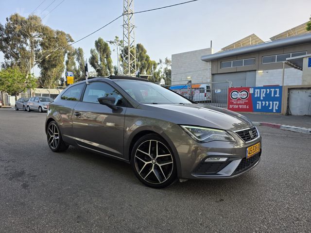 סיאט לאון