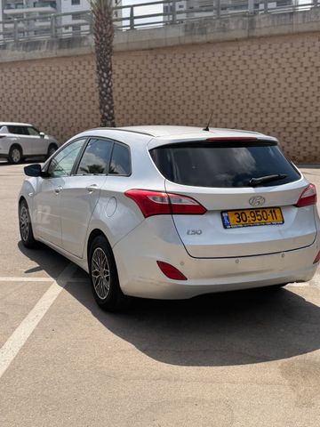 יונדאי i30