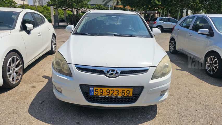 יונדאי i30