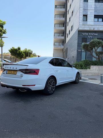 סקודה סופרב