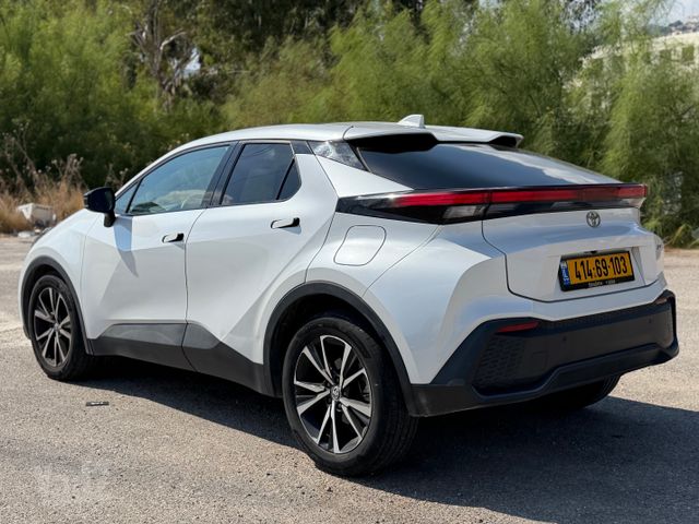טויוטה C-HR