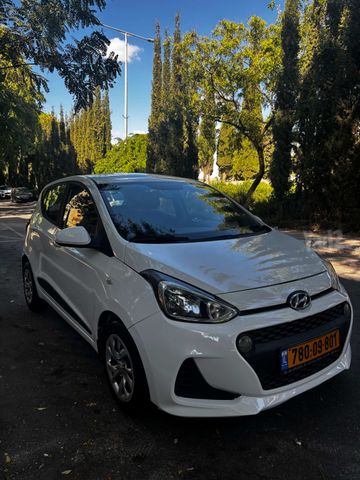 יונדאי i10