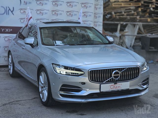 וולוו S90