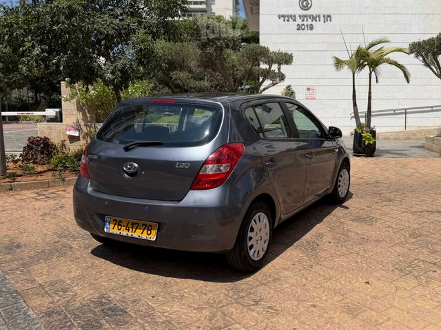 יונדאי i20