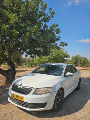סקודה אוקטביה