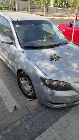 מודעת רכב מאזדה 3