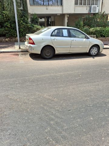 טויוטה קורולה