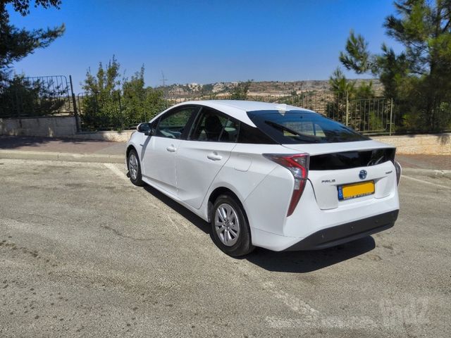 מודעת רכב טויוטה פריוס