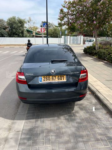 סקודה אוקטביה