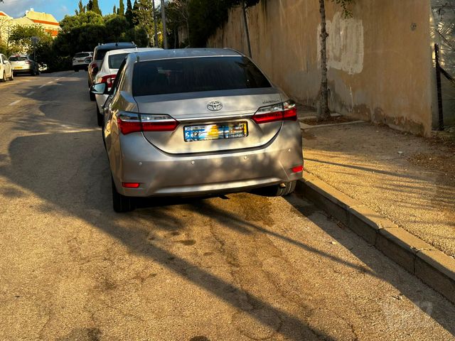 טויוטה קורולה