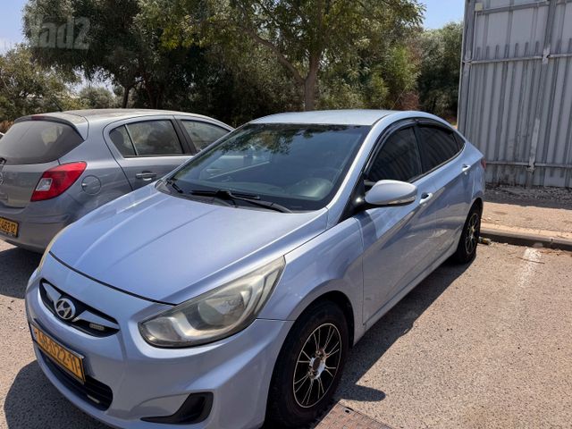 יונדאי אקסנט i25