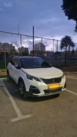 פיג'ו 3008