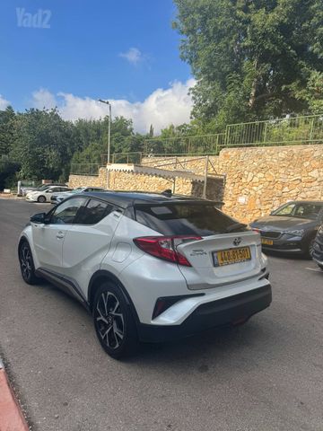 טויוטה C-HR