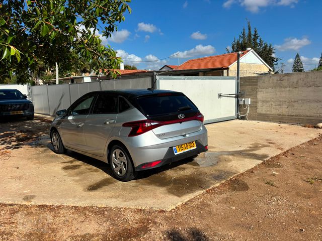 יונדאי i20