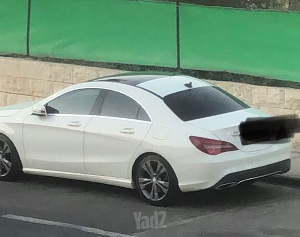 מודעת רכב מרצדס-בנץ CLA