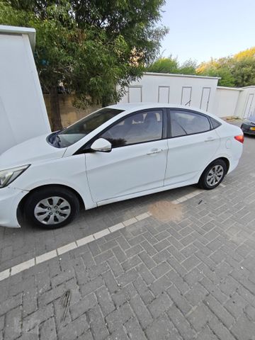 יונדאי אקסנט i25