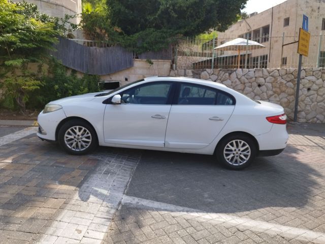 רנו פלואנס